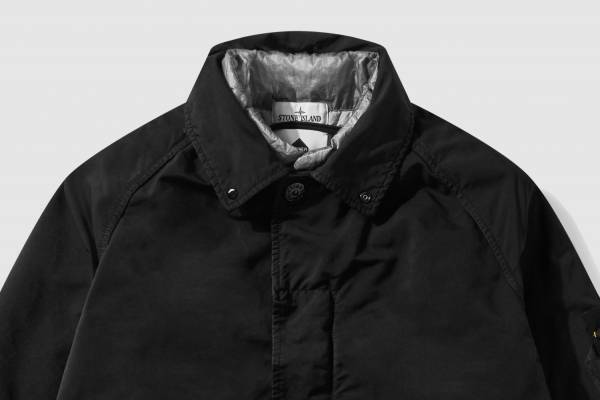 ストーンアイランド×ドーバー ストリート マーケット、コートなど“モノトーン”高機能ウェア20型
