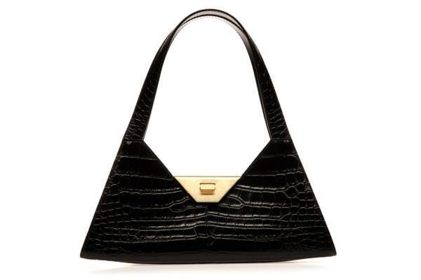 バリー新作ウィメンズバッグ「ティルト」誕生、トリリアントカットのダイヤモンドに着想した幾何学フォルム