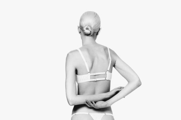 ドレスドアンドレスド、格子柄の“あじろ織り”ランジェリー - カワノユウビとコラボ