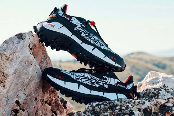 リーボック×スパイダー新作、グラフィック入りトレイルスニーカー＆秋冬仕様の「ビートニック」サンダル