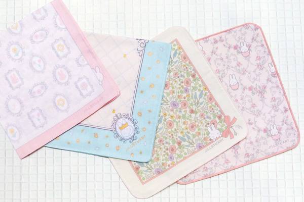 ジルスチュアート「ミッフィー」のパステル色“大人かわいい”ハンカチや保温・保冷ケース