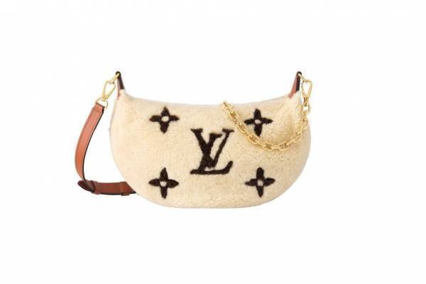 ルイ・ヴィトン新作バッグ、モノグラム・ジャイアント パターンの“ふわふわ”シアリングショルダーなど