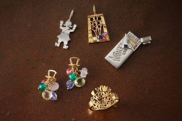 ワーナー・ブラザース× アガット名作映画ジュエリー、『夢のチョコレート工場』『オズの魔法使』などコラボ