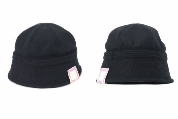 リミ フゥ“折り返し不要の”セーラーハット＆レザーパイピングを施したベレー帽