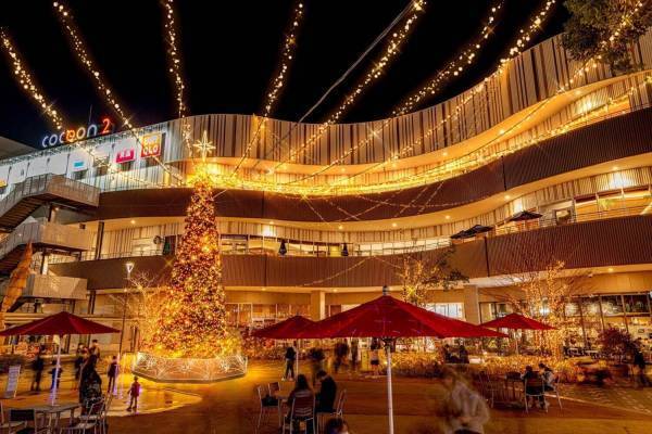 さいたま新都心「コクーンシティ」でシャンパンゴールドに輝くイルミネーション、クリスマスマーケットも