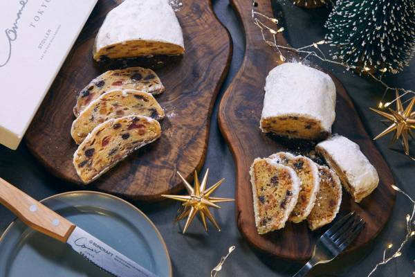 自由が丘の人気ベーカリー「コム・ン」クリスマス限定シュトーレン、りんご生地×焦がしバターの風味