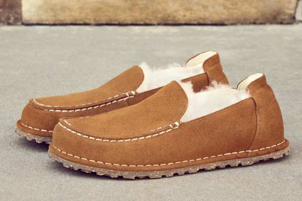 ビルケンシュトック新作「ウッティ」シューズ、“ステッチ”際立つモカシンアッパー×快適ソールで