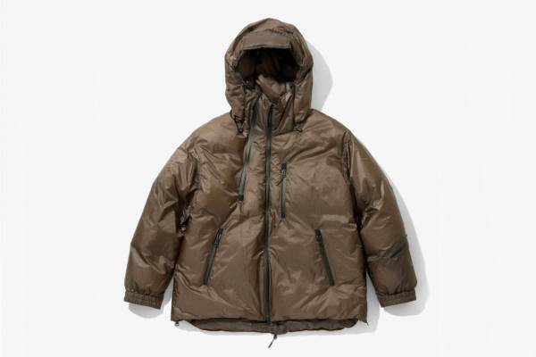エンジニアド ガーメンツ×ナンガのダウンジャケット、ミリタリーテイストのダウンパンツも