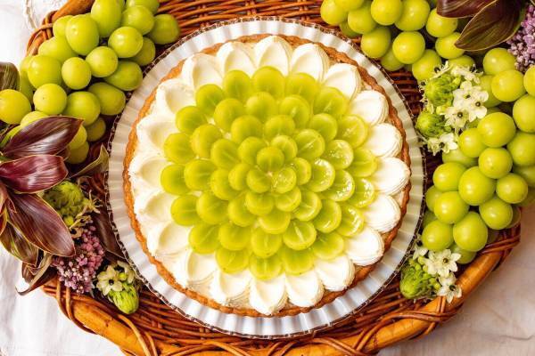 キル フェ ボン“チーズ”を使った限定タルト、葡萄×レアチーズ×はちみつのタルトなど