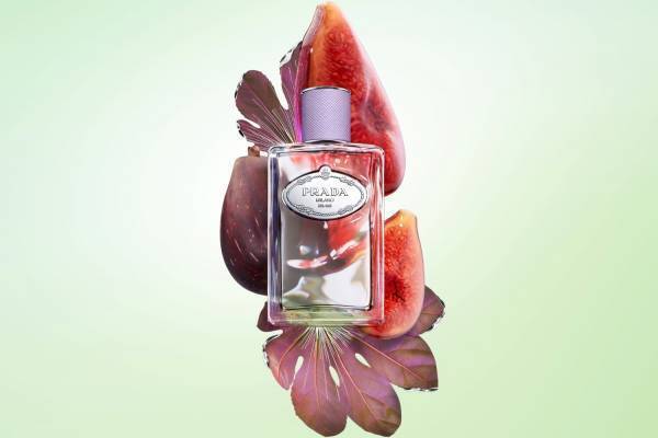 プラダ23年冬フレグランス「インフュージョン ドゥ プラダ フィグ」ウッディグリーンの香り