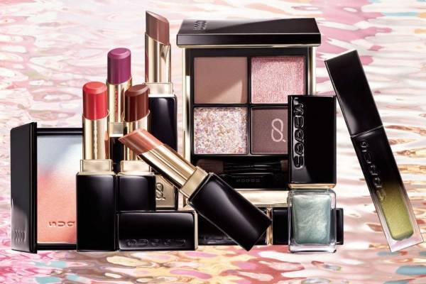 SUQQU24年春コスメ -“水面に揺れる春景色”着想、むっちり艶リップや桜イメージ4色アイシャドウ