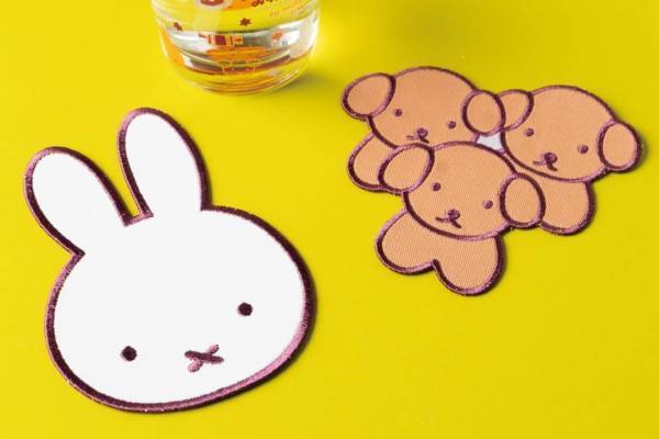 「みっふぃーおやつ堂」お正月かざりやミッフィーの顔刺繍コースターなど、三重伊勢限定クッキーも