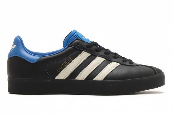 アディダス オリジナルス×アトモス「ガゼル 85」スニーカー、“青”を効かせた黒レザーアッパーで