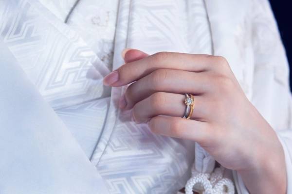 ブライダルリングブランド「巴」関西初の旗艦店が京都・新風館に、花火モチーフなど“和”のリング