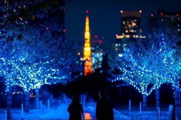 品川エリアのイルミネーション2023、“水辺”テーマの青く煌めく光＆XRで浮かぶ幻想的なクジラなど