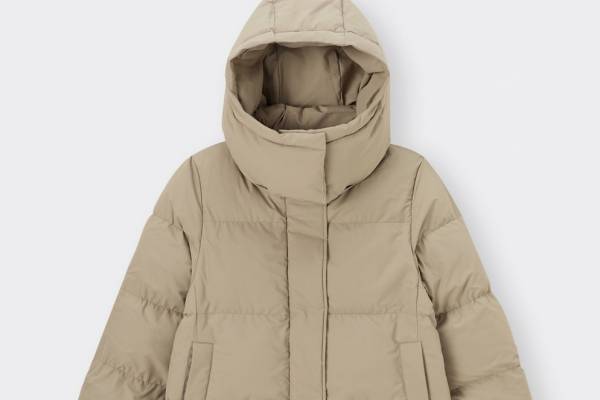 GUのクリスマスギフト2023、“軽くてあたたかい”中綿入りアウター＆チェック柄ストールなど