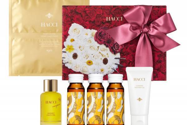 HACCI×ハローキティのコラボ限定スキンケアセット、伊勢丹新宿店・ジェイアール名古屋タカシマヤで