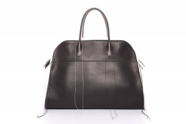 ザ・ロウのバッグ、未完成風「マルゴー」やショルダーバッグ仕様の「ソフィア」