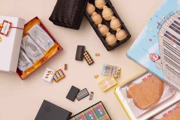 伊勢丹新宿店×ガシャポン“人気和菓子”のミニチュアトイ、とらや小形羊羹や鳩サブレーなど