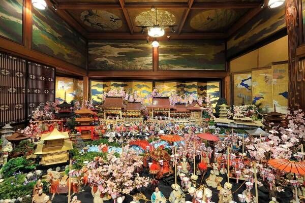 ホテル雅叙園東京「百段雛まつり2024」絢爛豪華な文化財建築に、都内最大規模の雛人形が集結