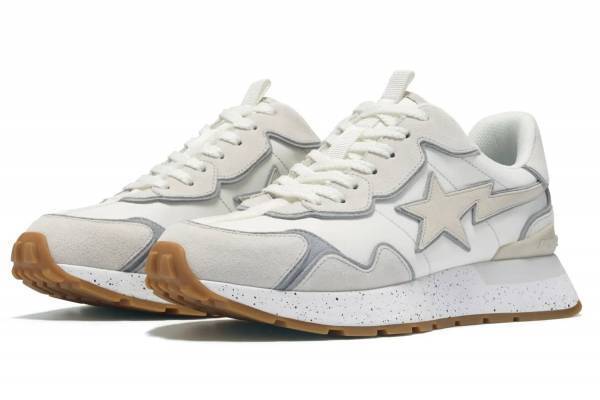 ア ベイシング エイプのスニーカー「ロードスタ エクスプレス」上質スエードで立体的な“星”を表現