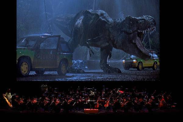 映画『ジュラシック・パーク』のシネマオーケストラが東京＆大阪で開催、映画本編に合わせて生演奏
