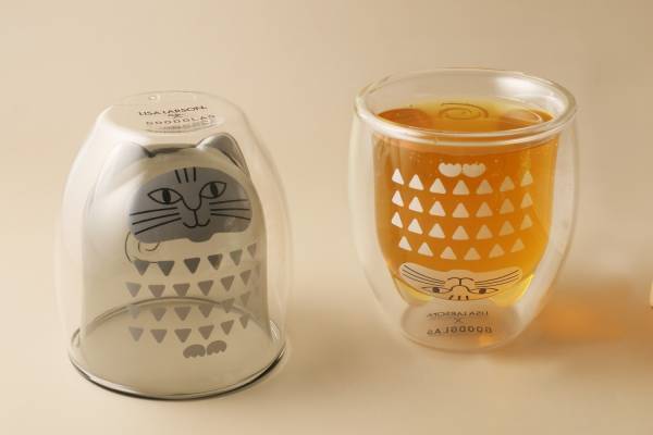 ドリンクを注ぐとリサ・ラーソンの猫「ソルト＆ペッパー」が現れる耐熱グラス、グッドグラスから