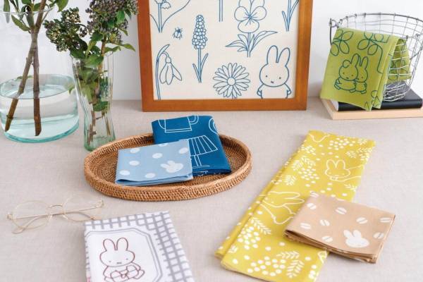 「miffy ＆かまわぬ」“春色気分”な新作てぬぐい＆小風呂敷、春の景色とミッフィーをデザイン