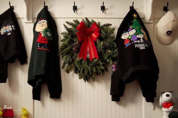 KITH23年クリスマス新作アイテム、「ピーナッツ」コラボジャケット＆くるみ割り人形のスウェットなど