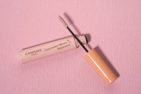 キャンメイク24年春ベースメイク、人気3色コンシーラーにレッドの新色＆"自眉を隠せる”アイブロウも