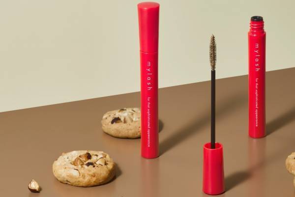 オペラの人気マスカラ「マイラッシュ」に、"洒落感をプラスする”ヘーゼルブラウンの24年春限定色
