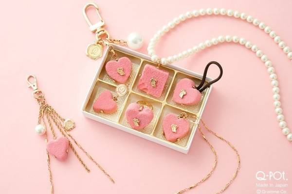 Q-pot.新作アクセサリー“苺の生チョコ×パール”のネックレス、ハート型リングやピアスも