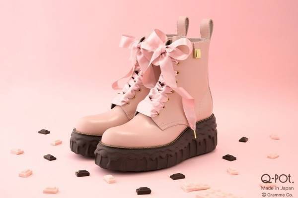 Q-pot.「ストロベリーチョコレート」のレースアップブーツ＆シューズ、“とろける”厚底ソールで