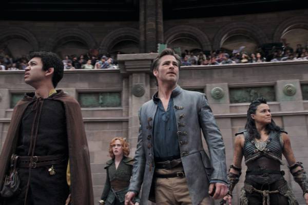 映画『ダンジョンズ＆ドラゴンズ／アウトローたちの誇り』クリス・パイン主演のアクションファンタジー