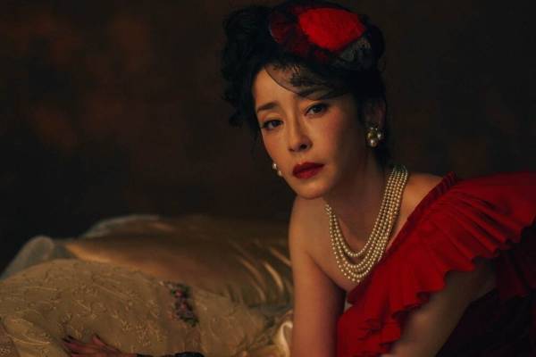 舞台『アンナ・カレーニナ』宮沢りえ主演でロシア文学最高峰の名作戯曲、東京・大阪で