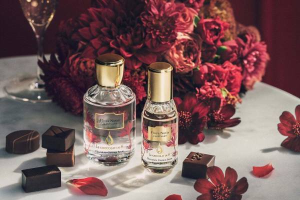 フローラノーティス ジルスチュアート、“ほろ苦カカオ×甘い花蜜の香り”「チョコレートコスモス」再び！