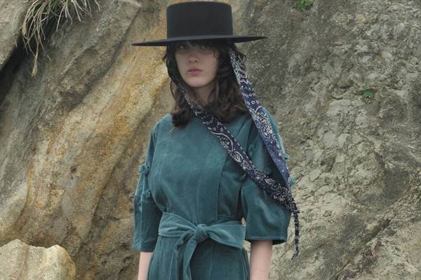 ミュベール 2023年プレフォールコレクション - ジョージア・オキーフへの憧憬