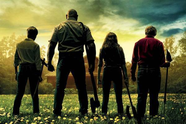 スリラー映画『ノック 終末の訪問者』M・ナイト・シャマラン監督 - 家族愛か世界の終末か、究極の選択