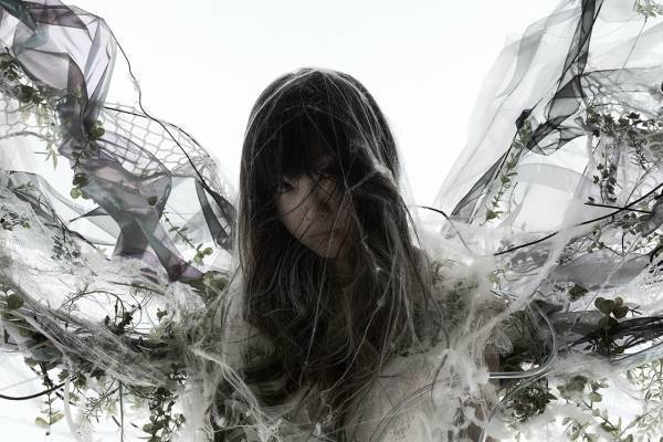 Aimerの新曲「escalate」アニメ『NieR:Automata Ver1.1a』OP主題歌に