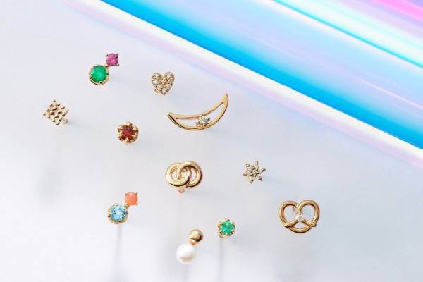 スタージュエリー ガール23年春夏新作、色鮮やかなスタッズピアス＆カラーストーンネックレス