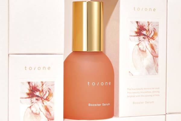 トーン"ジェル状”人気ブースターがビッグボトルで、角層まで浸透＆濃密な潤いをプラス