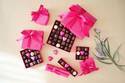 フランズ チョコレート23年バレンタイン、“ソルトキャラメル”など厳選ショコラをピンクボックスに