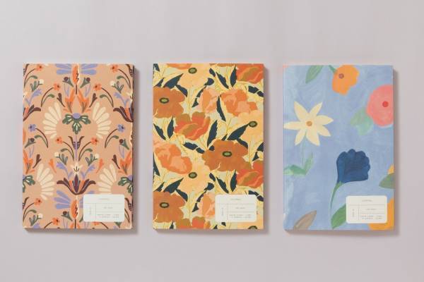 パリ文具ブランド「シーズン・ペーパー・コレクション」花など手書きイラスト入りノート