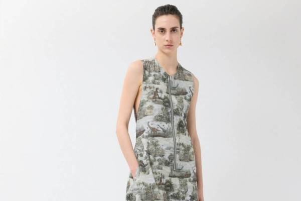 ビューティフルピープル新作“恐竜柄×宇宙柄”のリバーシブルワンピースやスカーフ柄シャツ