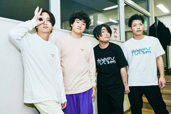 マカロニえんぴつ「マカロニの穴展」東京・池袋で、バンドの歴史・内面を“のぞく”展示＆限定グッズ