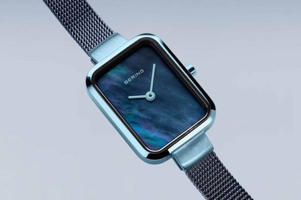 ベーリング新作ウィメンズ腕時計「クラシックプティ」グリーンマラカイトやブルーシェルのダイヤル