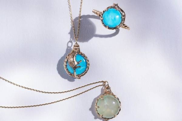 ノジェス新作ジュエリー、“子猫”がちょこんと顔を出すネックレス＆眠る子ねこのリング