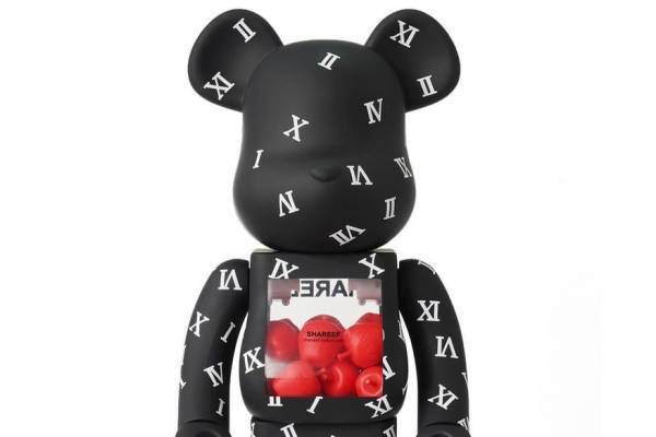 シャリーフのコラボ「ベアブリック」、“赤りんご”が透けて見える約70cmのフィギュア