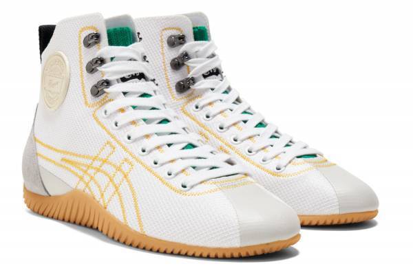 オニツカタイガー“虎の爪痕風グラフィック”のスニーカー＆雪駄着想のサンダルシューズ、春夏新作ウェアも