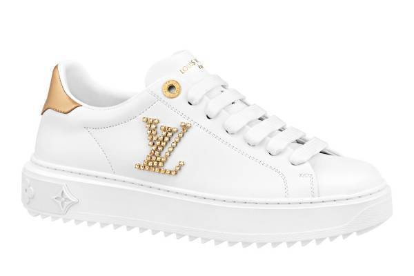 ルイ・ヴィトン新作スニーカー、“煌めくLV イニシャル”付き厚底シューズ